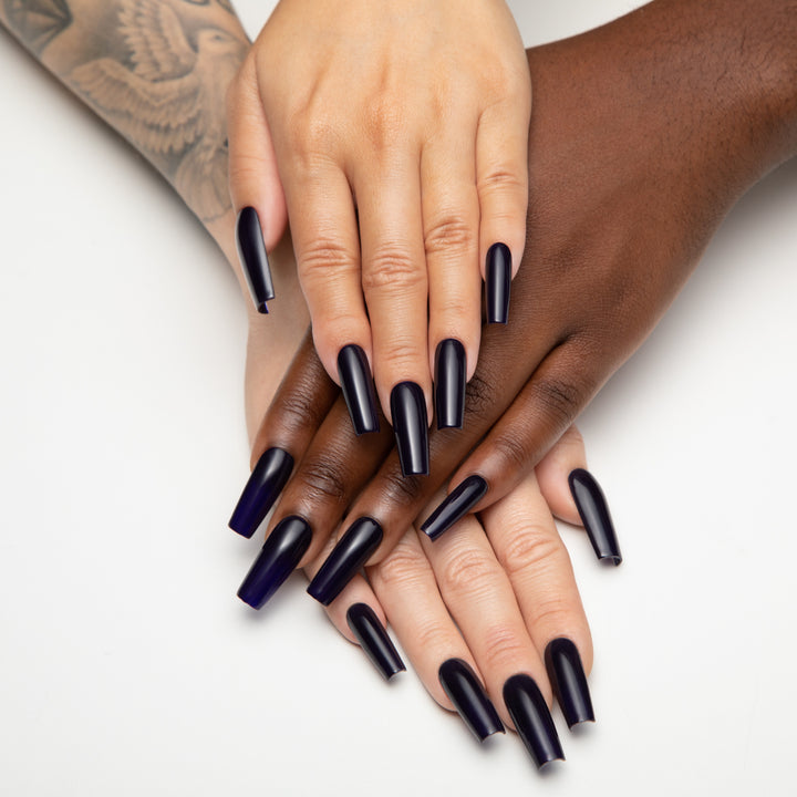 Aprés Gel Couleur HEMA &amp; TPO-free 324 Kohl Hearted - on nails
