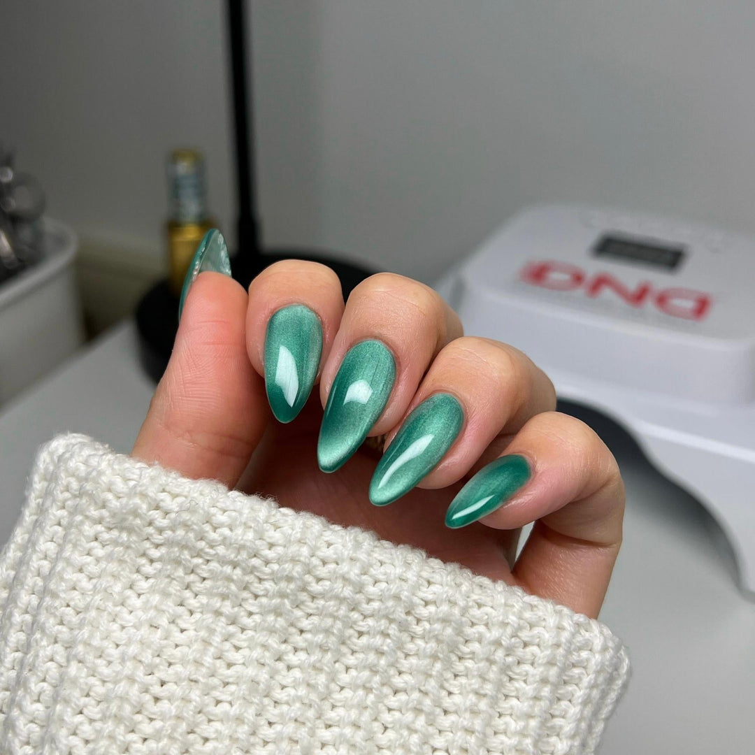 DIVA 9D Mắt Mèo Thủy Tinh 