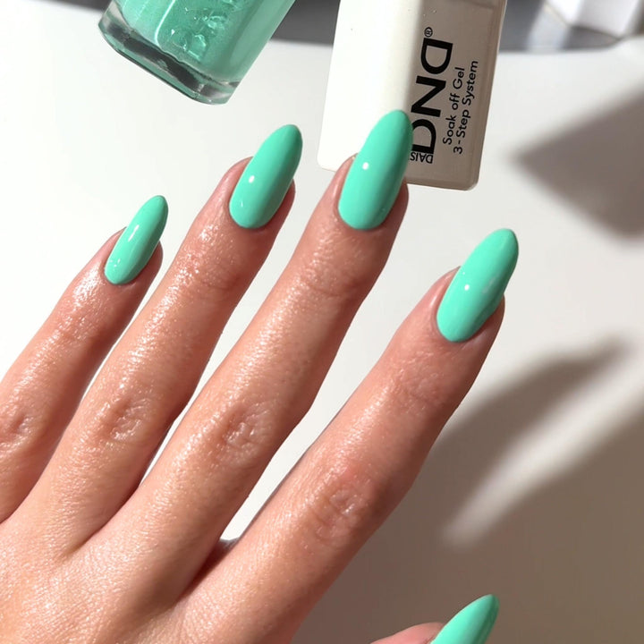 DND DUO GEL MATCHING COLOR (701-799)