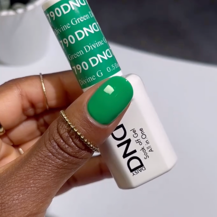 DND DUO GEL MATCHING COLOR (701-799)