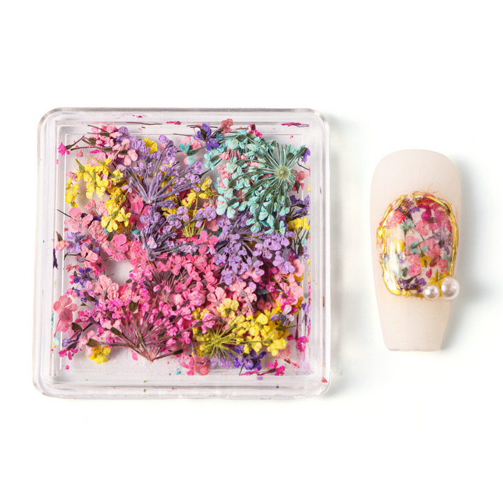Dried Flowers Nail Art 01