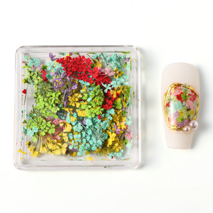 Dried Flowers Nail Art 01