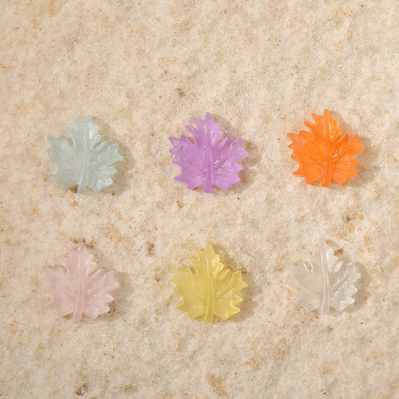 Phụ kiện trang trí móng hình lá phong (2 chiếc)