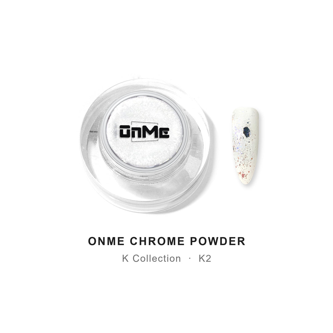 ONME Chrome Powder K2 – holographic with red aurora chrome flakes 0.5 g, jar with nail swatch on white base