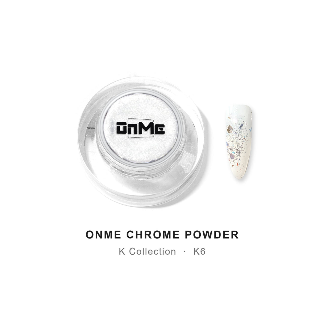 ONME Chrome Powder K6 – grey–lilac aurora chrome flakes 0.5 g, jar with nail swatch on white base