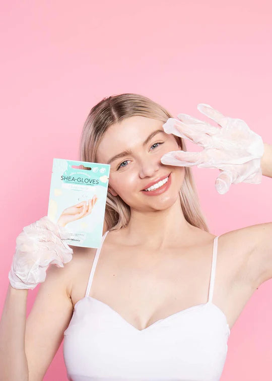 Găng tay dưỡng ẩm AvryBeauty Ultra Nourishing Shea Butter – Hoa cúc La Mã