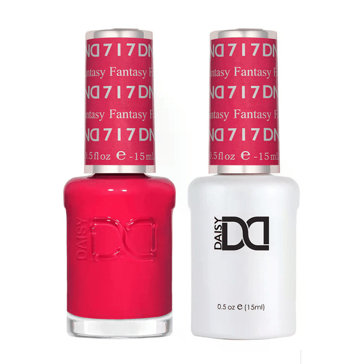 DND Duo 717 Fantasy, gel polish and matching nail lacquer bottles