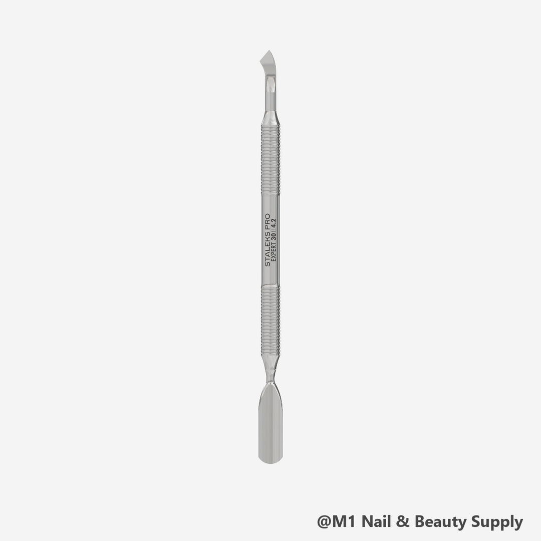 Staleks Expert 30 wide rounded cuticle pusher with blade PE-30/4.2