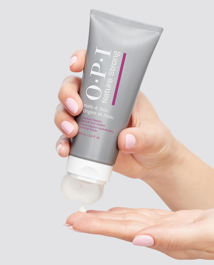 Kem Dưỡng Da Tay &amp; Chân OPI Moisture Misson 100 mL