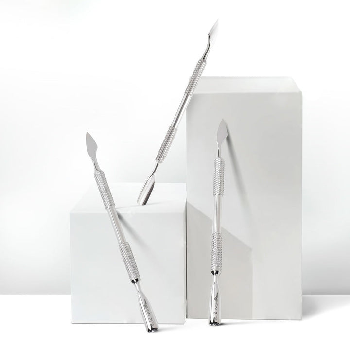 NGHIA P-12 cuticle pusher in use