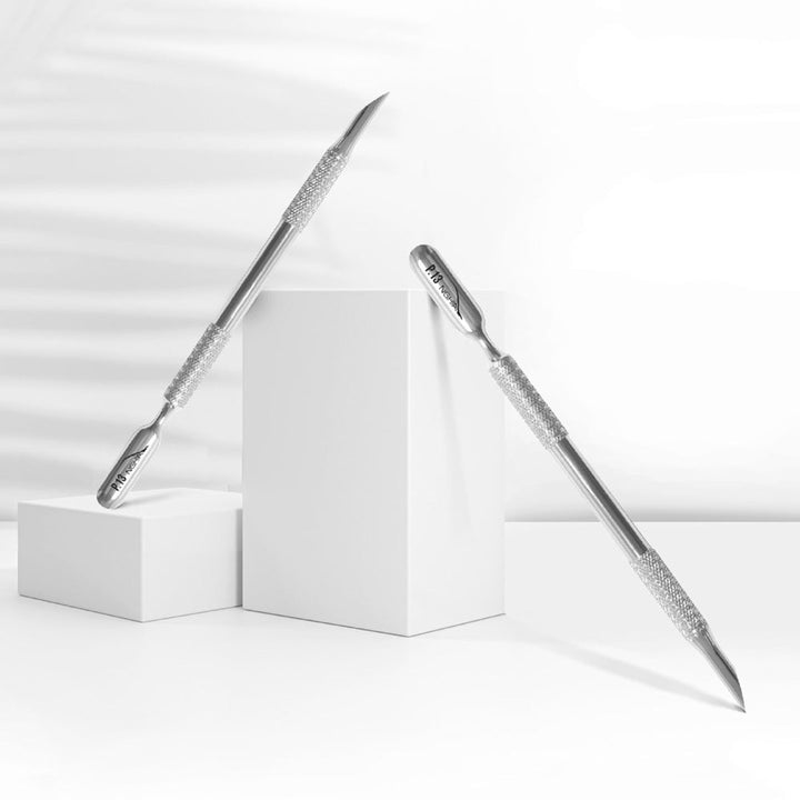 NGHIA P-13 cuticle pusher in use