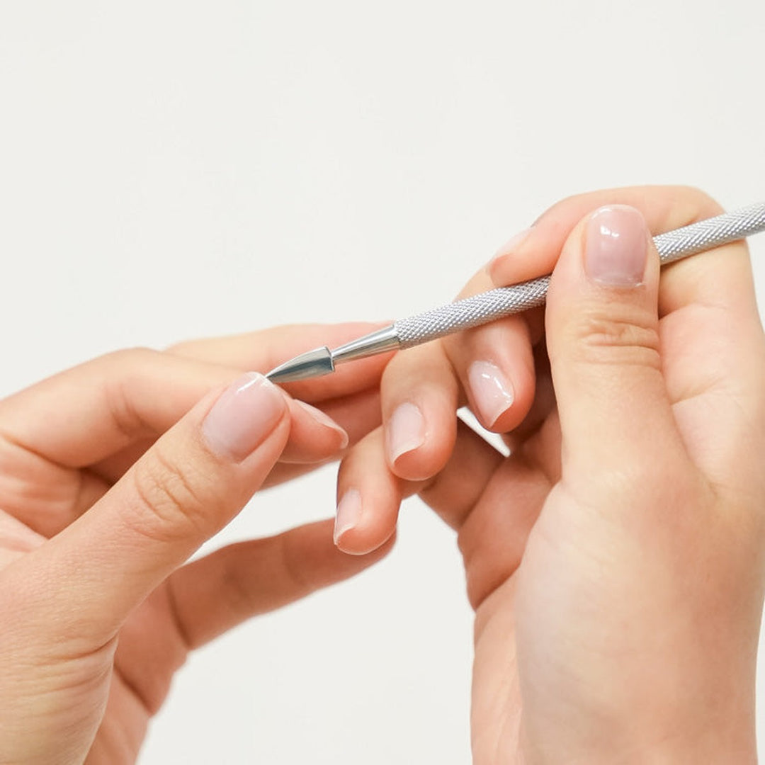 NGHIA S-504 cuticle pusher in use