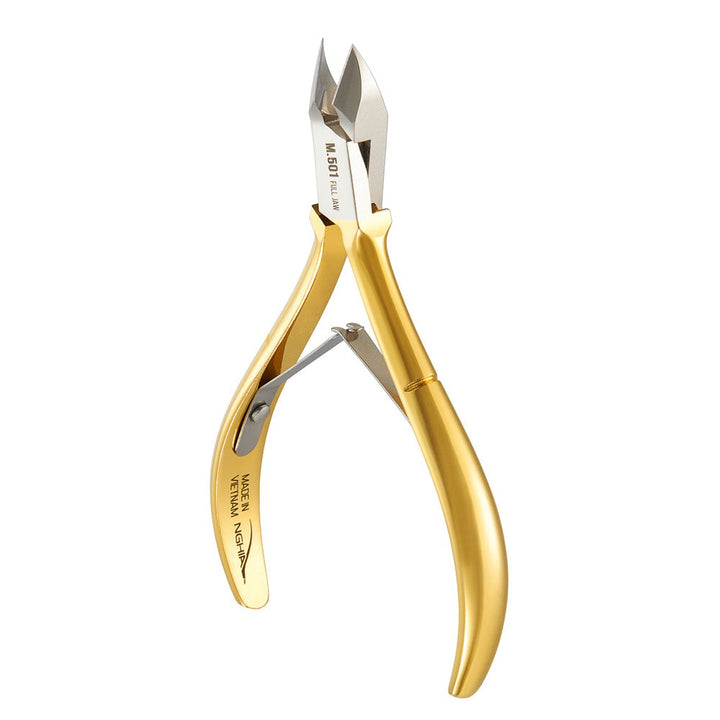 NGHIA M-501 nail nipper in use