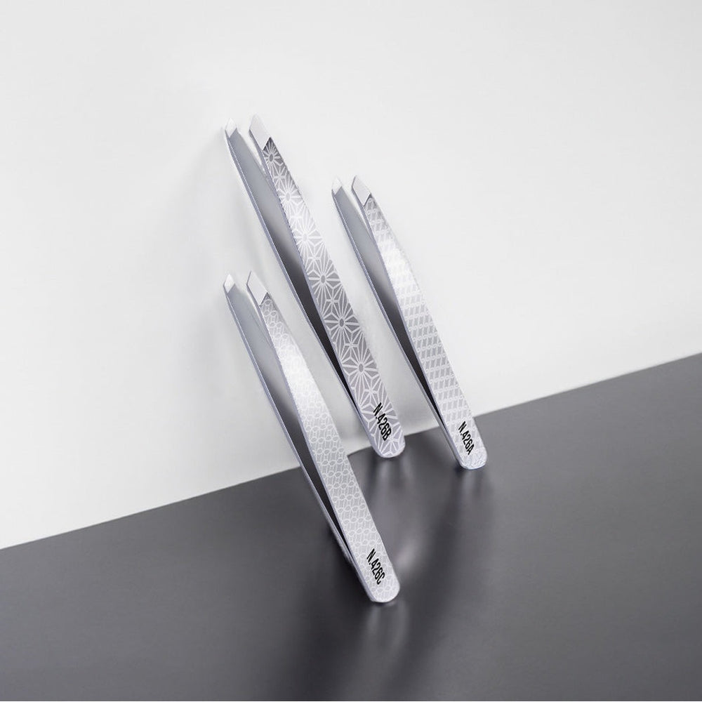 NGHIA N-426C tweezer close-up details
